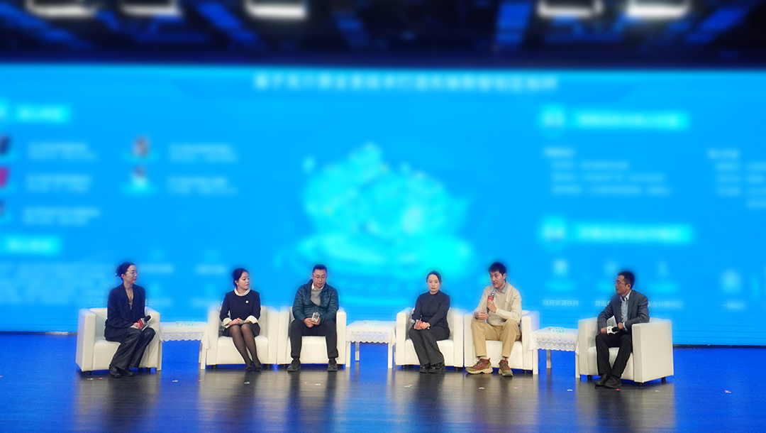 XHOLO has medium-free holographic empowerment for the digital construction of Linfen Road streets